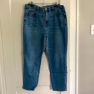 American Eagle, true blue, mom jeans. Size 16.